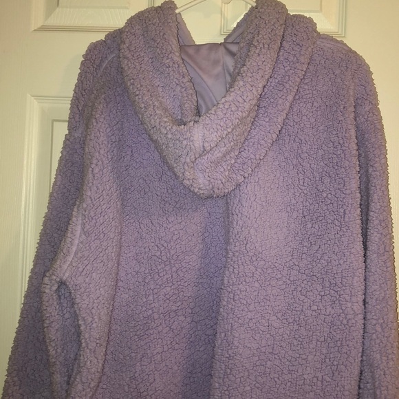 Revamped lilac cozy teddy sweater - Picture 4 of 6
